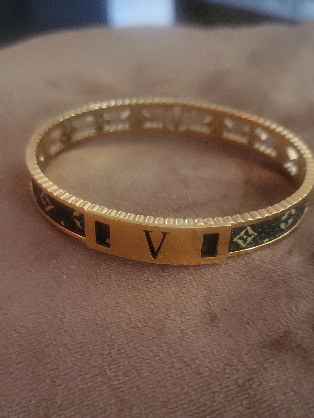 Gold-Tone Women’s Bangle Bracelet with Roman Number Accent